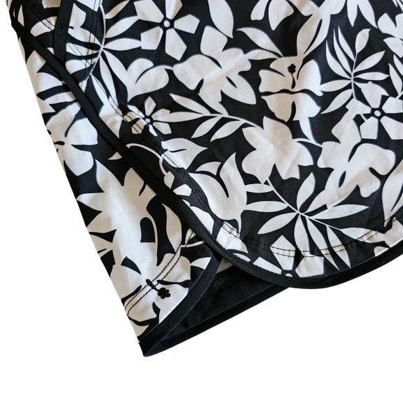 Lands End Swim Skirt Skort Size 16 - Picture 4 of 9